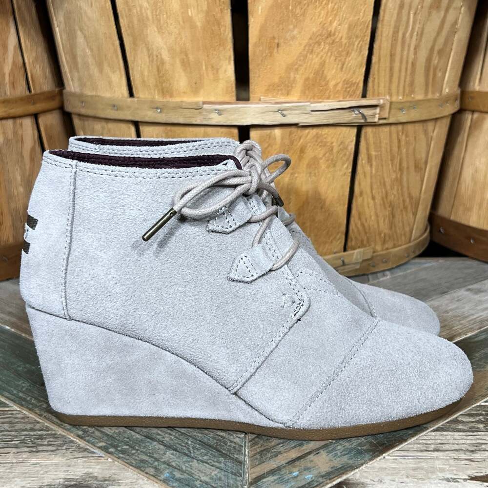 Toms Kala Wedge Tan Suede Desert Lace-Up Ankle Boots Booties Womens Size 8.5